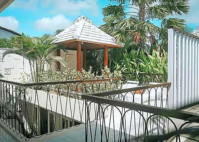 Canggu's Trendiest Point 2bdr ホテル 3*