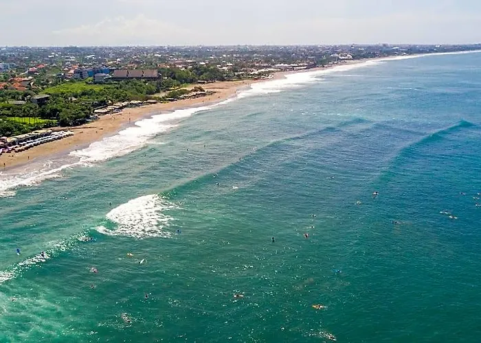 Canggu's Trendiest Point 2bdr バリ島